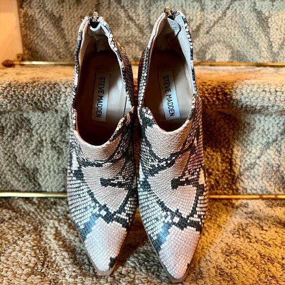 $148 EEUC Steve Madden Camryn Snake Print Ankle Boots Bootie Heels Shoes Sz 7.5 - Picture 7 of 8